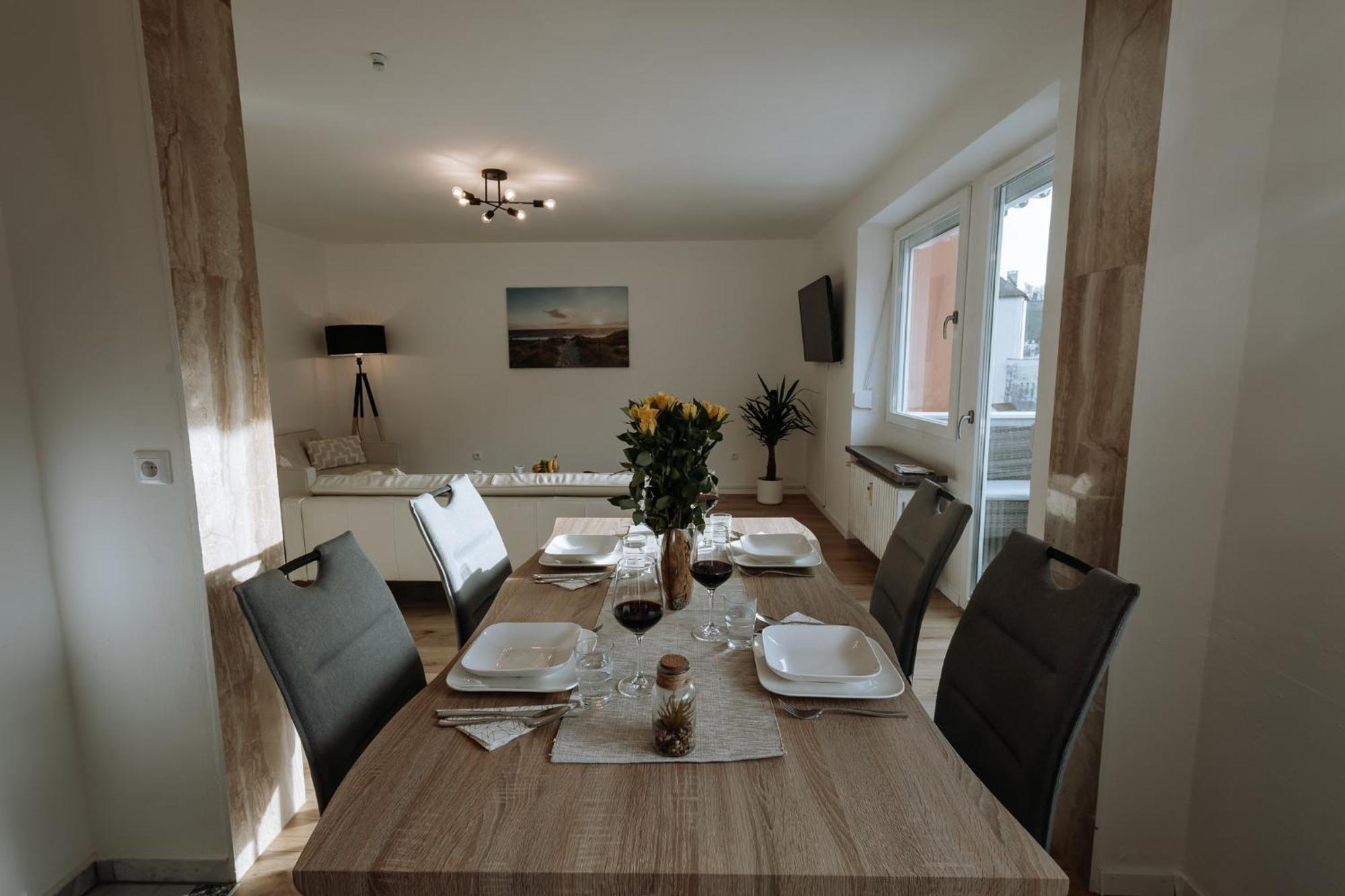 Stilvolles Appartement Mit Blick Auf Das Dreifluesse-Eck Passau Luaran gambar